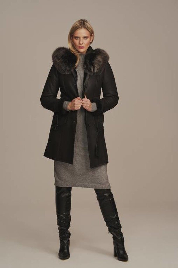Dámska zimná bunda s kapucňou, čierna